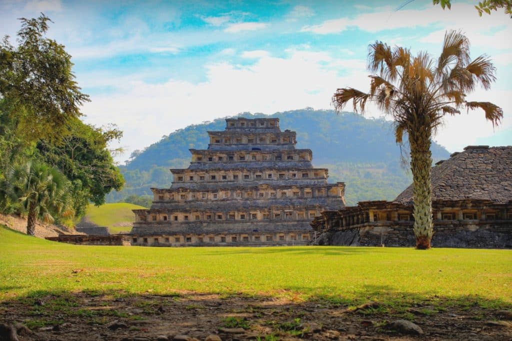 Pirámide de la cultura Totonaca, Veracruz, México ciudades