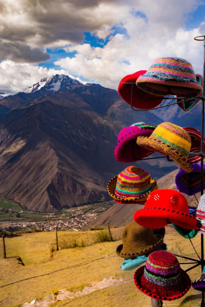 Gorros en Cusco, que ver, qué comprar, qué hacer en Perú, 10 lugares imprescindibles